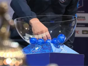 foot-yanis-1510251