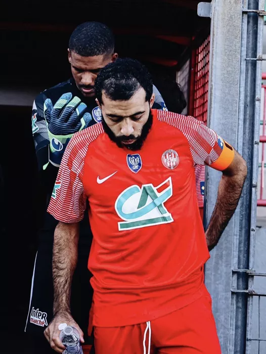 foot-yanis-2210252