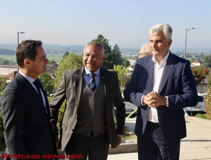 inauguration-mairie-sanvignes-021025161024