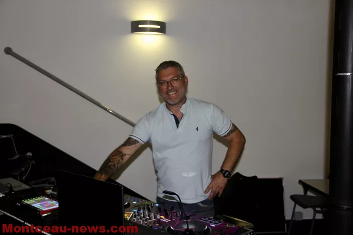 karaoke-061025161026