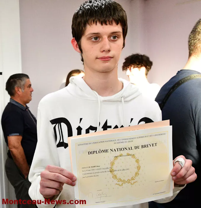 remise-diplome-jean moulin-111025161038