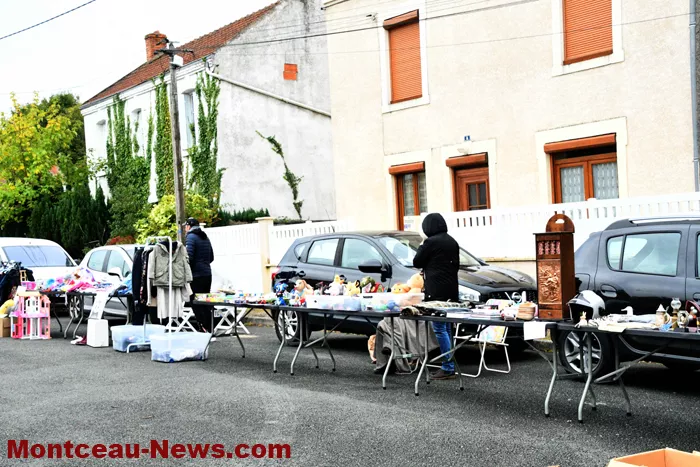 vide-grenier-st-vallier-061025161027