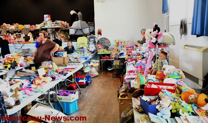 bourses-jouets-familles-france-23112512