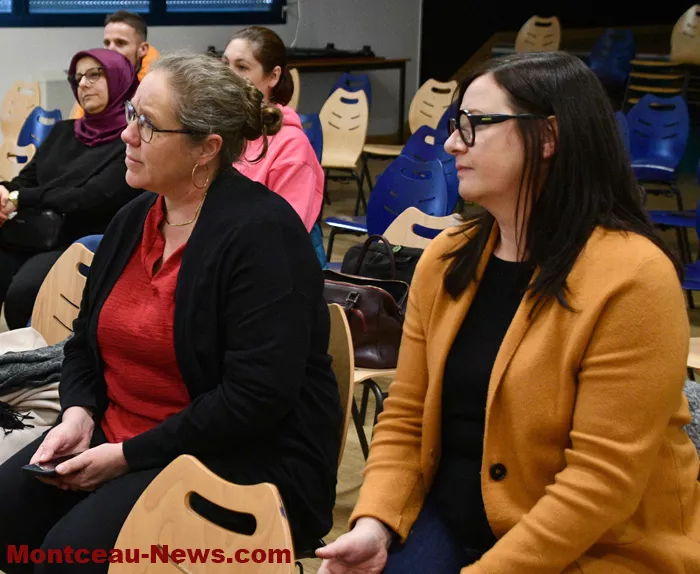 convention-angela-2711254