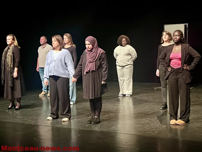 couleurs-femmes-30112513