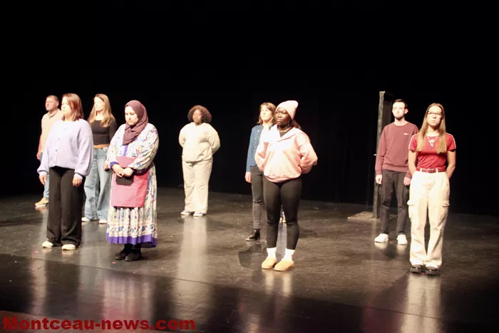 couleurs-femmes-30112518