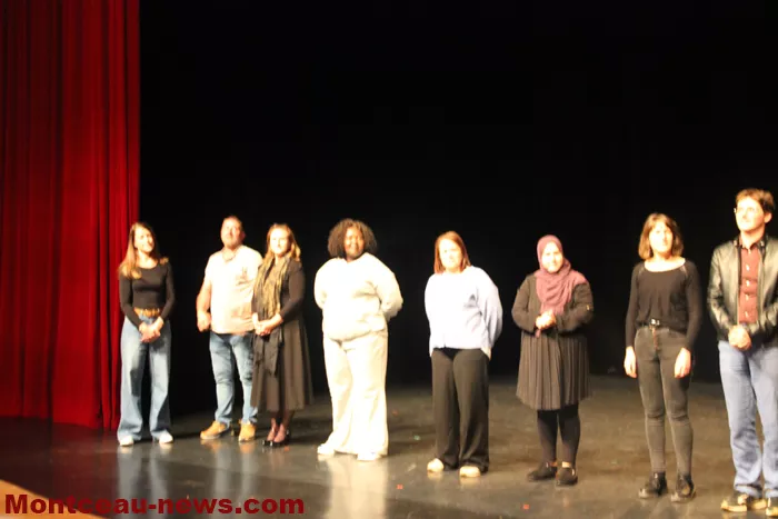 couleurs-femmes-30112521