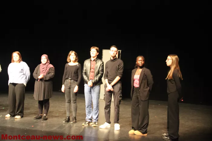 couleurs-femmes-30112522