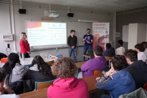 Campus Sud Bourgogne : plus de 60 professionnels à l’IUT du Creusot pour présenter leurs métiers