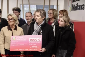 Prévifrance remet 1 000 € à la Ligue contre le cancer