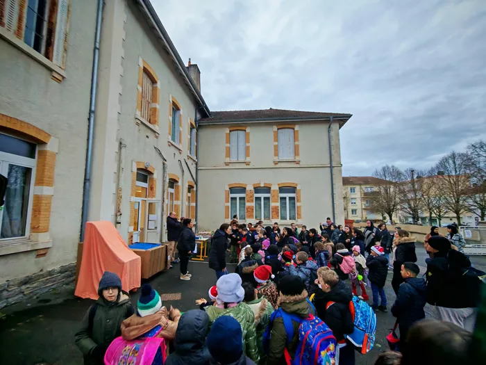 ecole-rousseau-2212252