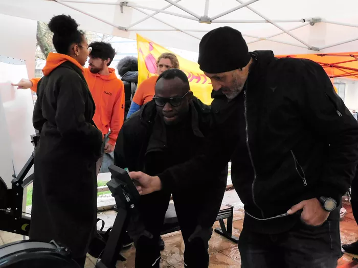 flo-pj-telethon-0612251