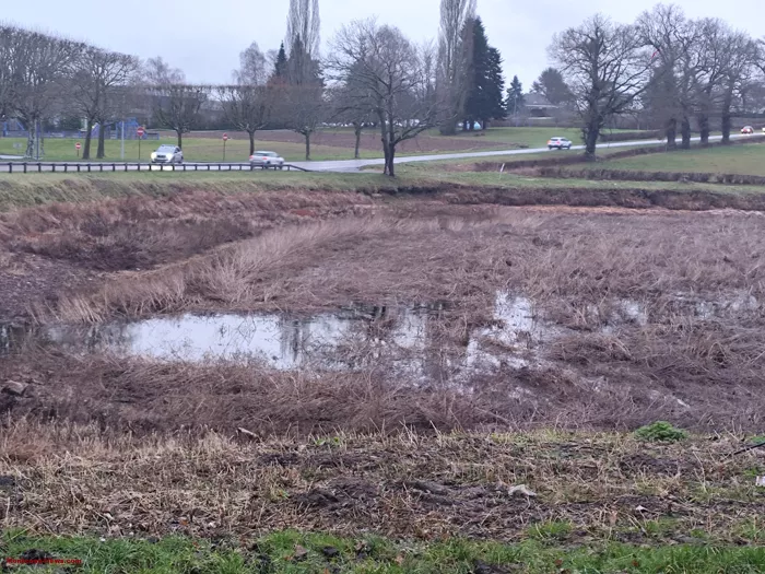 petit-etang-blanzy-2901264