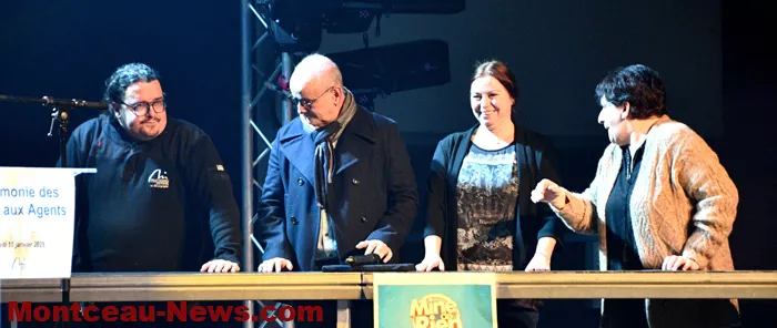 voeux-personnel-montceau-16012611