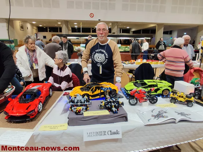 train-model-expo-21022636