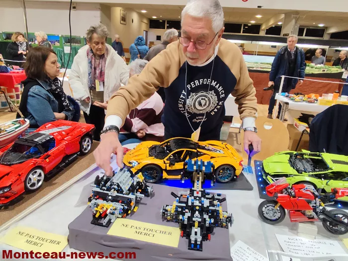 train-model-expo-21022639