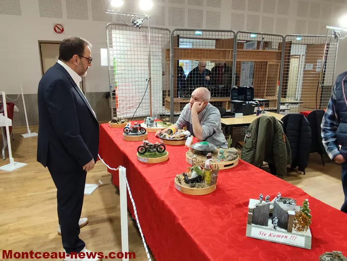 train-model-expo-21022649