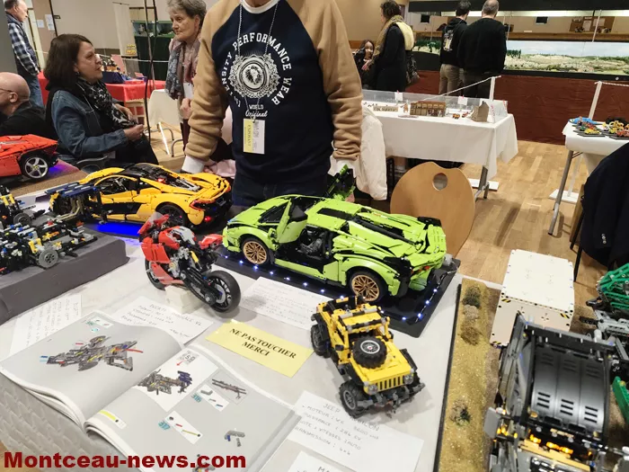 train-model-expo-21022657