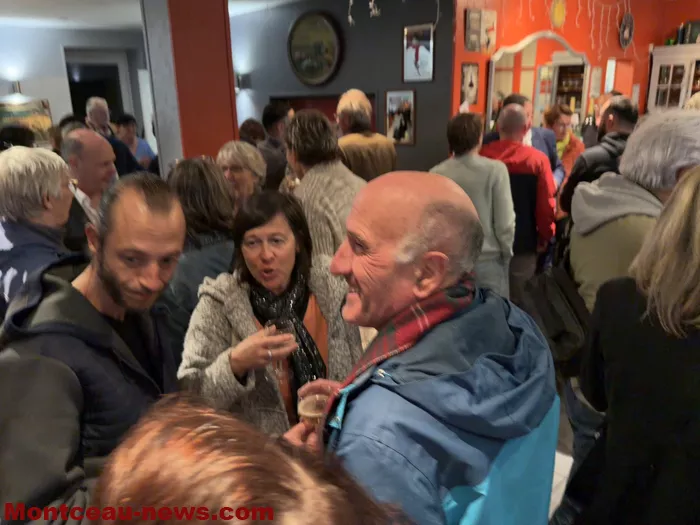 cafe-joly-louis-23032615