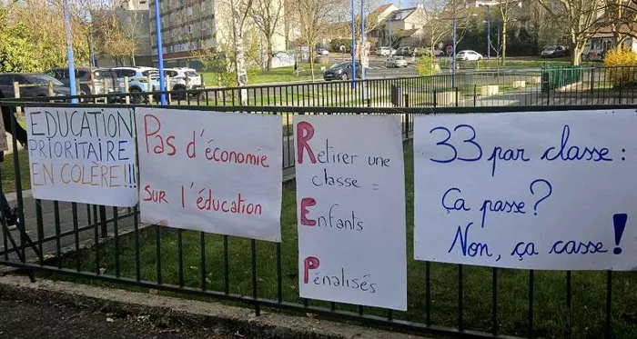 fermeture-classe-montceau-28032611