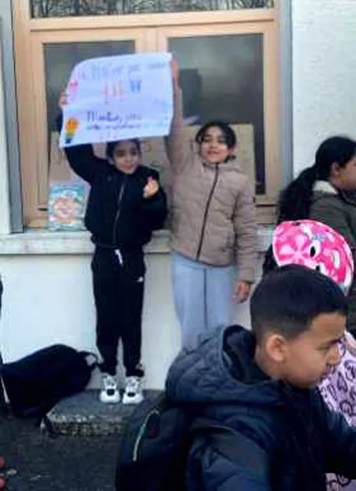 fermeture-classe-montceau-2803264