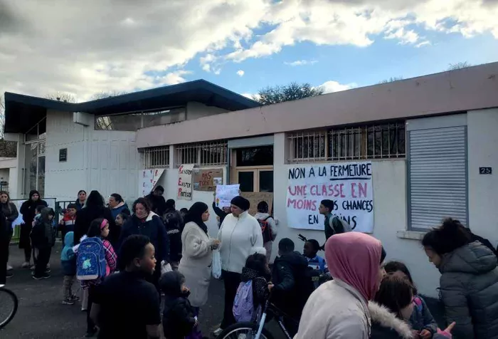 fermeture-classe-montceau-2803265