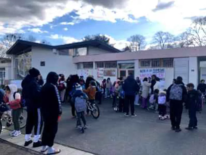 fermeture-classe-montceau-2803268