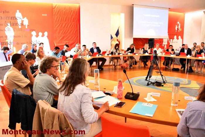conseil-montceau-budget-2804263