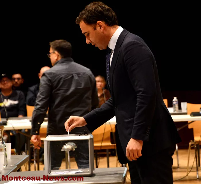 vote-vice-presitent-16042617