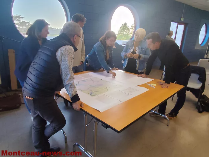 commerce-mairie-montceau-21052610