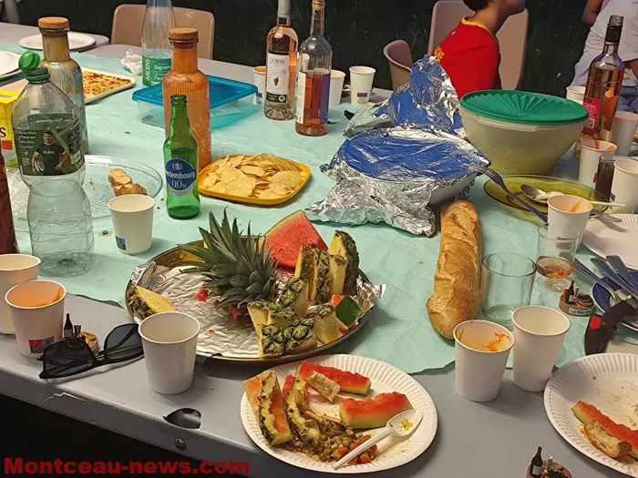 fete-voisins-bois-du-vernes-30052611