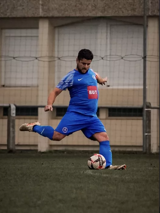 foot-yanis-2505262