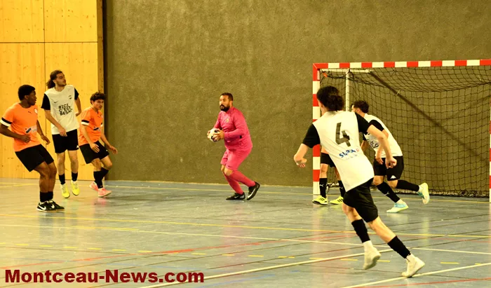 fustal-blanzy-02052612