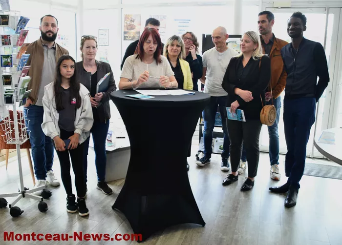 point-presse-fete-port-2105263