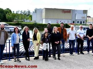 point-presse-fete-port-2105266