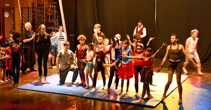 circus-galla-07062678