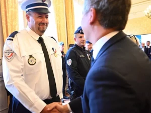 unite-police-140626