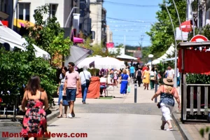 Montceau-les-Mines – La grande braderie