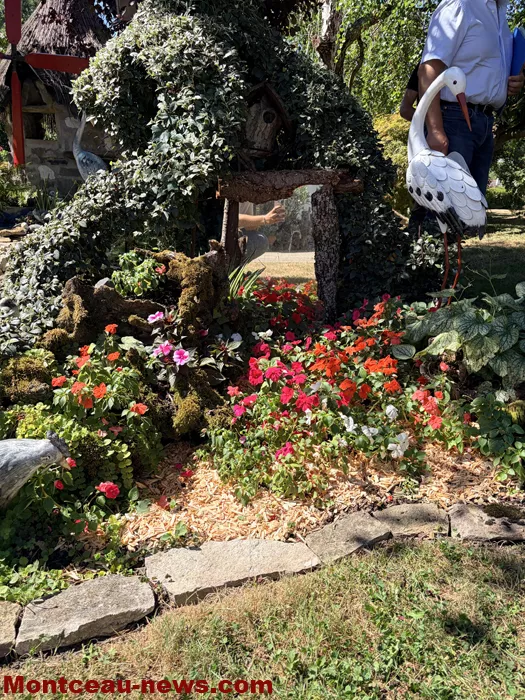 maison fleuris-090726108