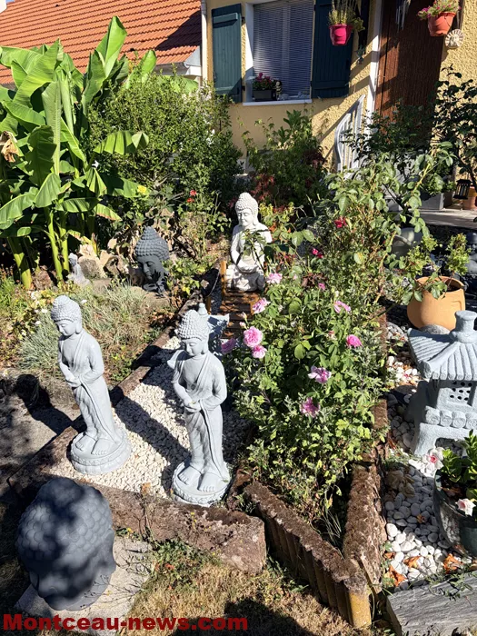 maison fleuris-09072645