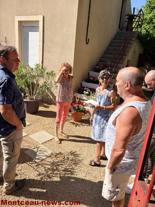 maison fleuris-09072659