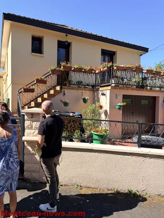 maison fleuris-09072671