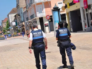 police-municipal-060726