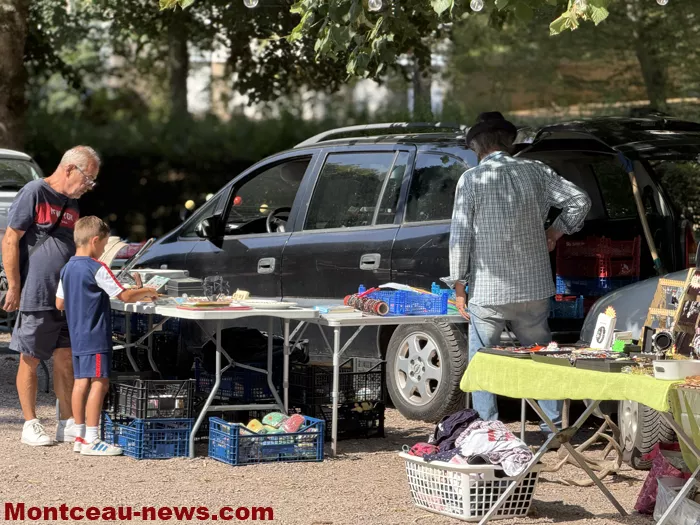 ciry-vide-grenier-1608261