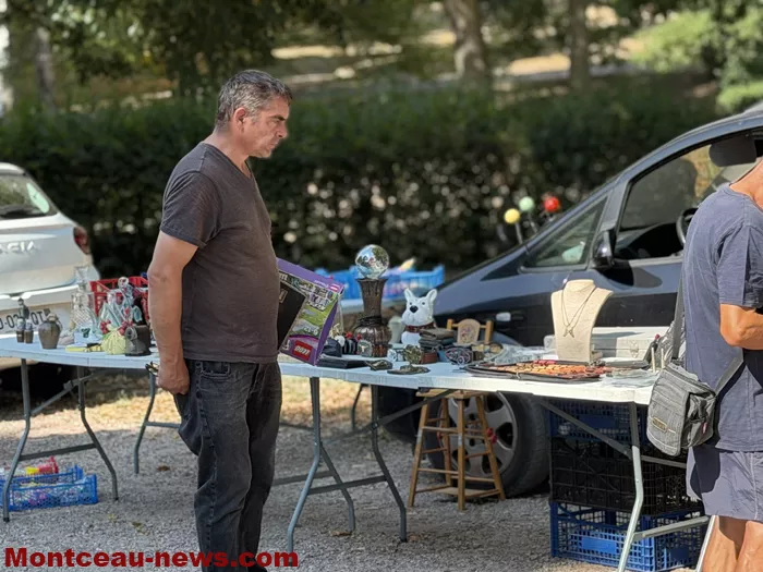 ciry-vide-grenier-1608264