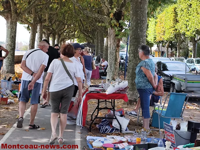 pcf-vide-grenier-17082618