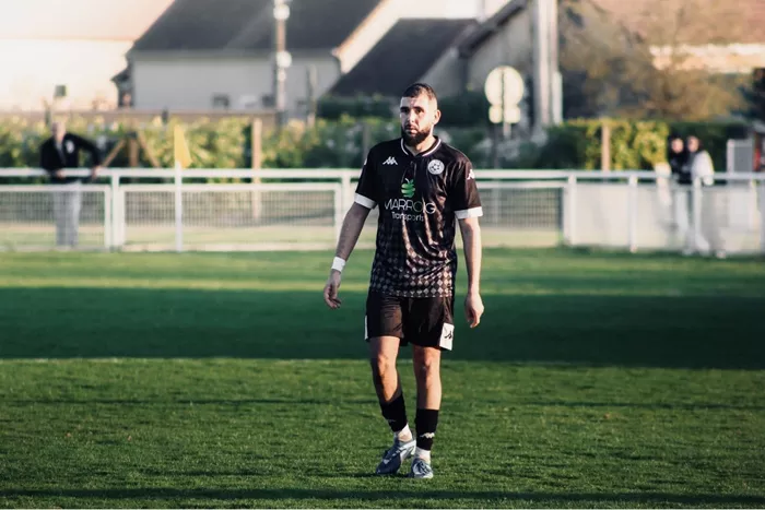 foot-yanis-2109261