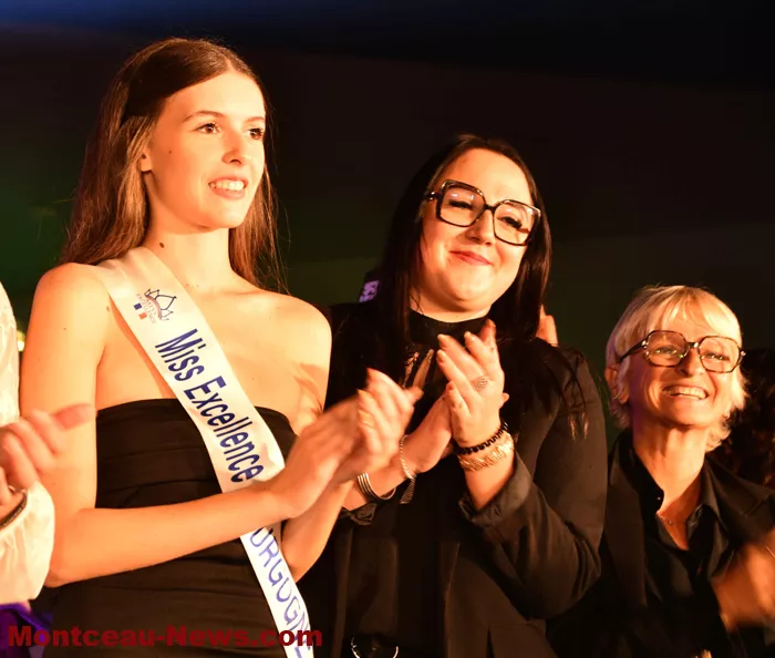 defilee-mode-montceau-commerces-101026136