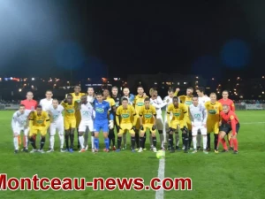 foot-yanis-2010261