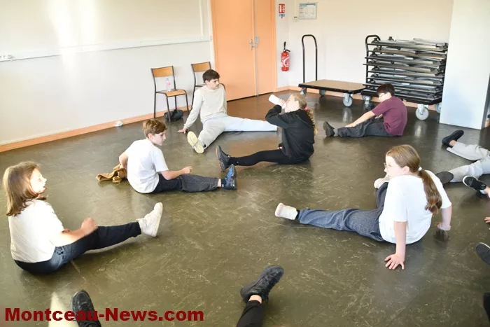 stage-hip-hop-30102612